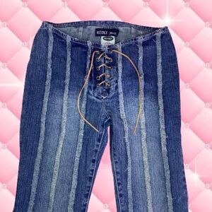 Y2k 90s striped Revolt flared low rise jeans 🐎